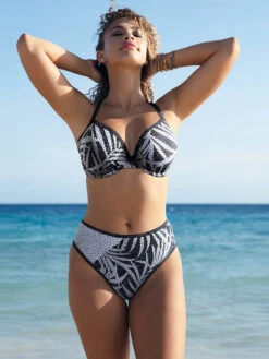 FREYA Gemini Palm Moulded Plunge Bikini Top - Monochrome -Outlet Soft Curve Bra Store braforme as200581 mom side freya swim gemini palm monochrome reversible bikini brief ls1 c3e31e71 2089 4405 9df9 f55ffe751747