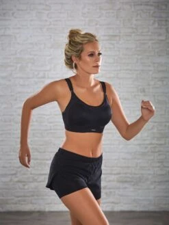 Berlei Ultimate Performance Crop Top - Black 12 Berlei Ultimate Performance Crop Top - Black -Outlet Soft Curve Bra Store braforme berlei y599w blk ls2