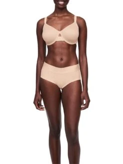 Chantelle Smooth Lines Very Covering Moulded Bra - Golden Beige -Outlet Soft Curve Bra Store braforme chantelle c11n10 01n fl