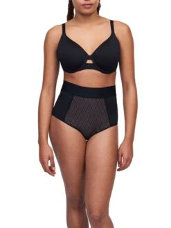 Chantelle Smooth Lines Covering Spacer Bra - Black/Beige -Outlet Soft Curve Bra Store braforme chantelle c11n20 0ds fl