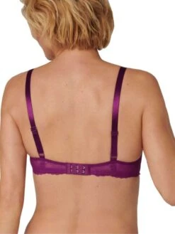 Triumph Mirage Spotlight WP Bra - Crushed Berry -Outlet Soft Curve Bra Store triumph lingerie mirage bras 10202486 6844 crushed berry padded bras b